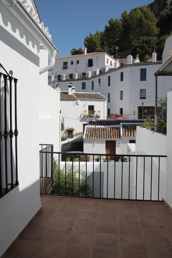 Casa Rural El Arriero Zahara De La Sierra Exterior foto